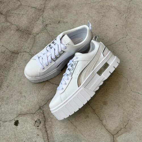 . New Arrival... . . 【PUMA】 W MAYZE UT METALLIC 01 WHT/SILVER ¥12,100- . . @abc_mart_japan @abcmart_grandstage