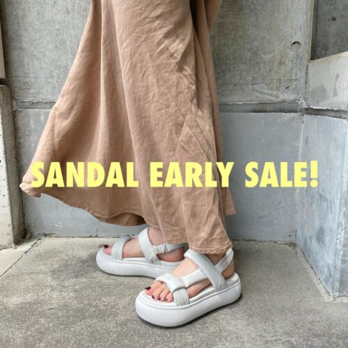 SANDAL EARLY SALE! . サンダルがレジにて10%OFFとなります。 新作アイテムもお求めやすくなるこの機会に ぜひGETしてください！ 皆様のご来店を心よりお待ちしております。 . ※一部対象外商品がございます。詳細はスタッフまで。 . . 【PUMA】 SUEDE MAYU SUMMER 01 NIMBUS CLOUD ¥8,250- . .