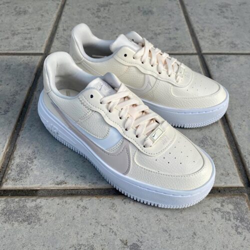 . New Arrival... . . 【NIKE】 W AF1 PLT.AF.ORM DJ9946 107PAIVR/SMWHT ¥16,500- . . @abc_mart_japan @abcmart_grandstage