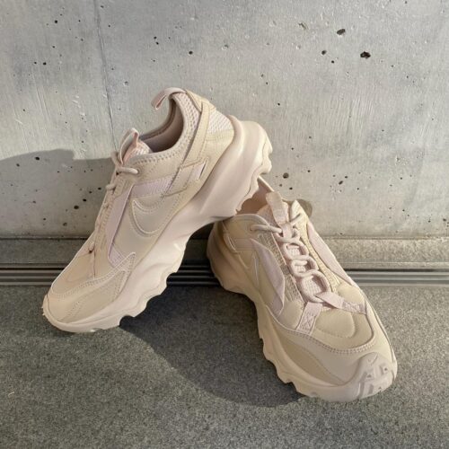 . New Arrival... . . 【NIKE】 TC 7900 HF1055 133 SNDRT/SNDRT ¥16,830- . . @abc_mart_japan @abcmart_grandstage
