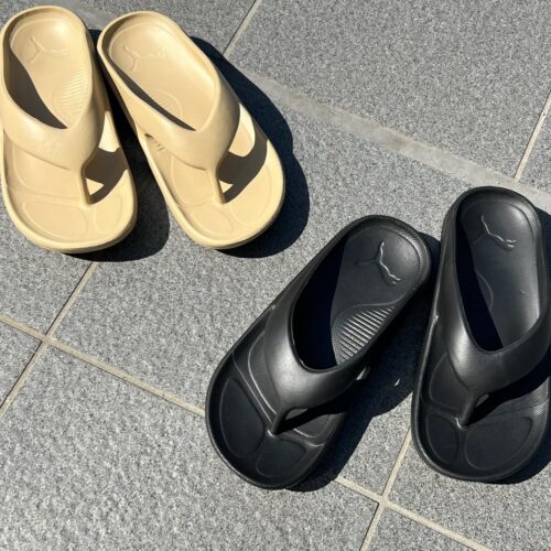 . New Arrival... . . 【PUMA】 WAVE FLIP 01BLK 16PRAIRIE TAN ¥4,290- . . @abc_mart_japan @abcmart_grandstage