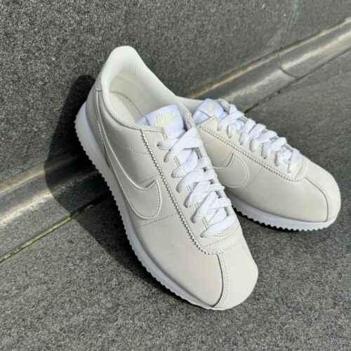 . New Arrival... . . 【NIKE】 CORTEZ DN1791 002 PHANTM/SAIL ¥11,330- . . @abc_mart_japan @abcmart_grandstage
