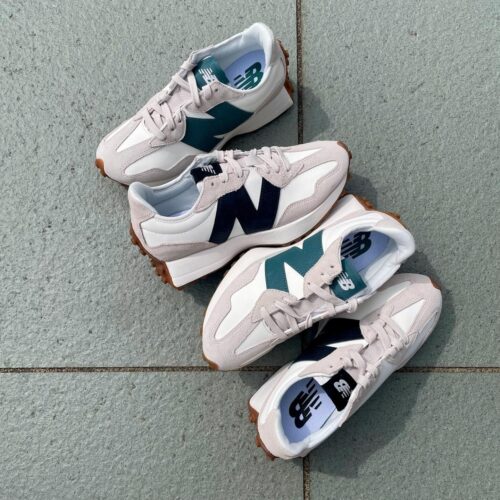 . New Arrival... . . 【NEW BALANCE】 WS327 WHITE/GREEN(GA) WHITE/BLACK(GD) ¥13,090- . . @abc_mart_japan @abcmart_grandstage