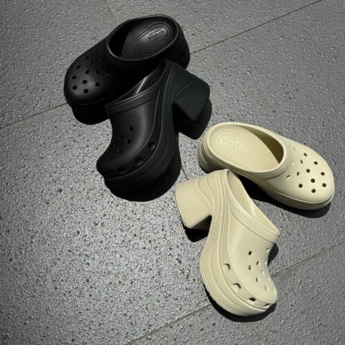 . New Arrival... . . 【CROCS】 SIREN CLOG BLACK BONE ¥11,000- . . @abc_mart_japan