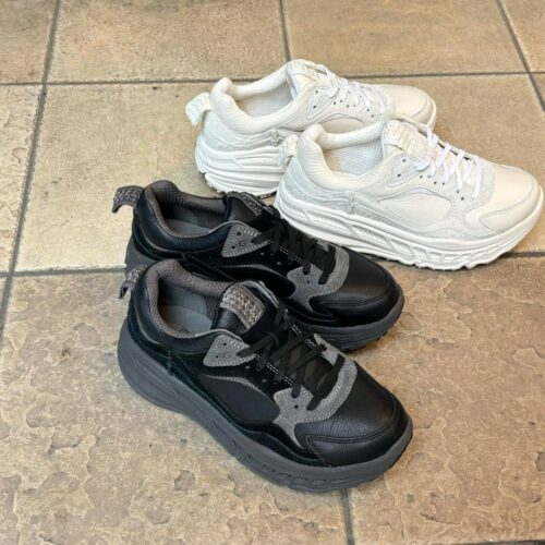 . New Arrival... . . 【UGG】 M CA805 BCRC LHB ¥24,200- . . @abc_mart_japan