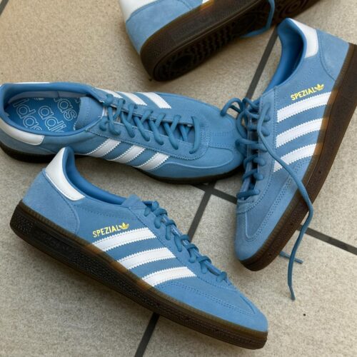 . Recommend... . . 【ADIDAS】 HANDBALL SPEZIAL LIGH/FTWR/GUM5 BD7632 ¥15,400- . . @abc_mart_japan