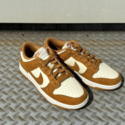 . Recommend... . . 【NIKE】 DUNK LOW HJ7673 100 COCOMK/FL ¥15,400- . . @abc_mart_japan