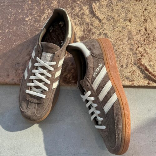 . Restock...!! . . 【ADIDAS】 HANDBALL SPEZIAL EART/OFFW/GUM2 ¥15,400- . . @abc_mart_japan