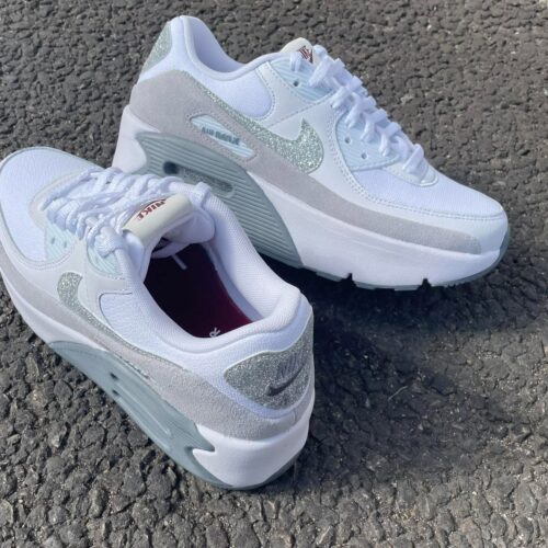 . New Arrival... . . 【NIKE】 W AIRMAX 90 LV8 191WHT/MLTCLR WHQ3456 ¥17,930- . . @abc_mart_japan