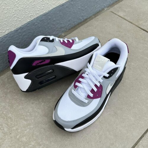 . New Arrival... . . 【NIKE】 W AIRMAX 90 LV8 FD4328 109 WHT/PTNDST ¥17,600- . . @abc_mart_japan