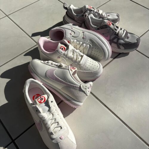 . New Arrival... . . 【NIKE】 W CORTEZ HV6012 161SAIL/PNKFOM ¥12,980- W AIR FORCE1 '07 LX HV5992 101SAIL/SAIL ¥19,800- W V2K RUN HV5997 161SAIL/PNKFOM ¥16,830- . . @abc_mart_japan