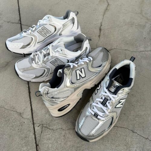 . RESTOCK! . . 【NEWBALANCE】 MR530 WHITE(AD) S/METALLIC(KA) ¥12,980- . . @abc_mart_japan