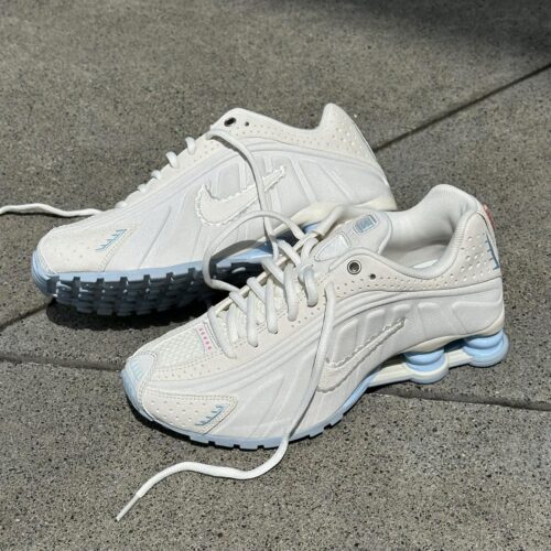 . New Arrival... . . 【NIKE】 W SHOX R4 SE IH3572 110PALIVR/SAIL ¥23,100- . . @abc_mart_japan