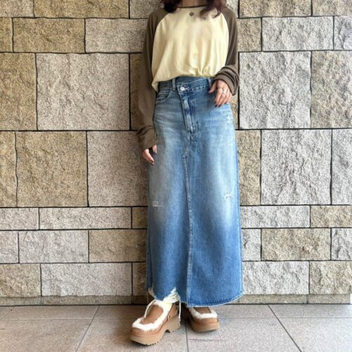 . New Arrival... . . 【UGG】 W ESMEE CLOG CHE ¥26,400- . . @abc_mart_japan