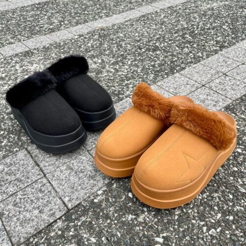 . New Arrival... . . 【CONVERSE】 CHEWY CLG BLACK BROWN ¥9,350- . . @abc_mart_japan