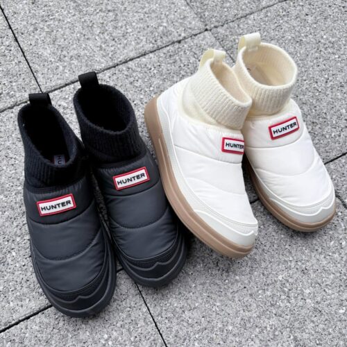 . New Arrival... . . 【HUNTER】 W IN OUT PUFFER KNIT BOOT BLACK SHADEDWHITE/GUM ¥17,600- . . @abc_mart_japan